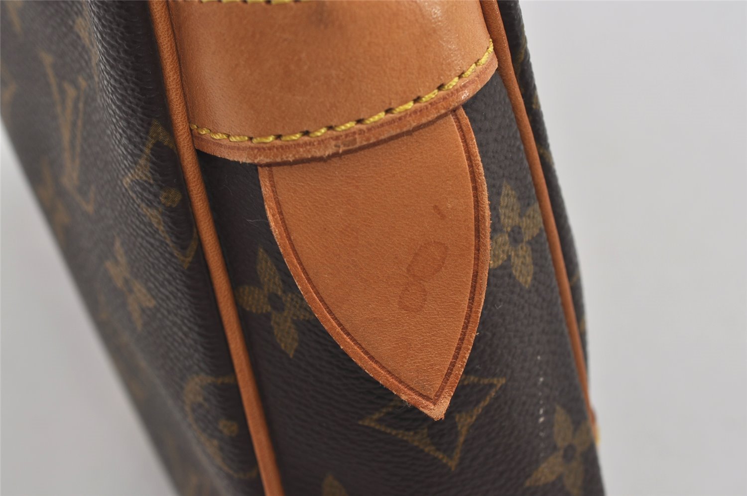 Authentic Louis Vuitton Monogram Porte Documents Voyage M53361 Briefcase 1107I