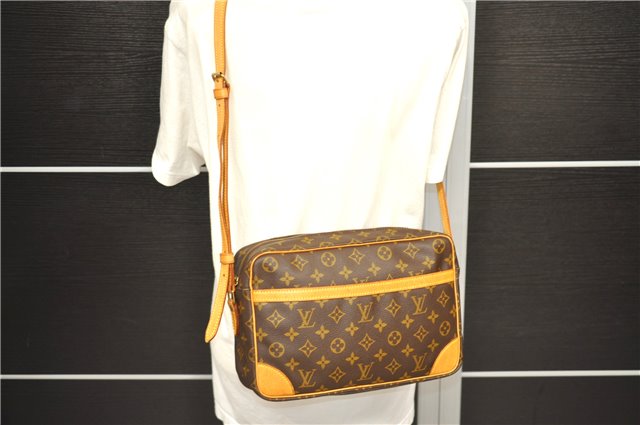 Auth Louis Vuitton Monogram Trocadero 30 Shoulder Cross Body Bag M51272 LV 1108D