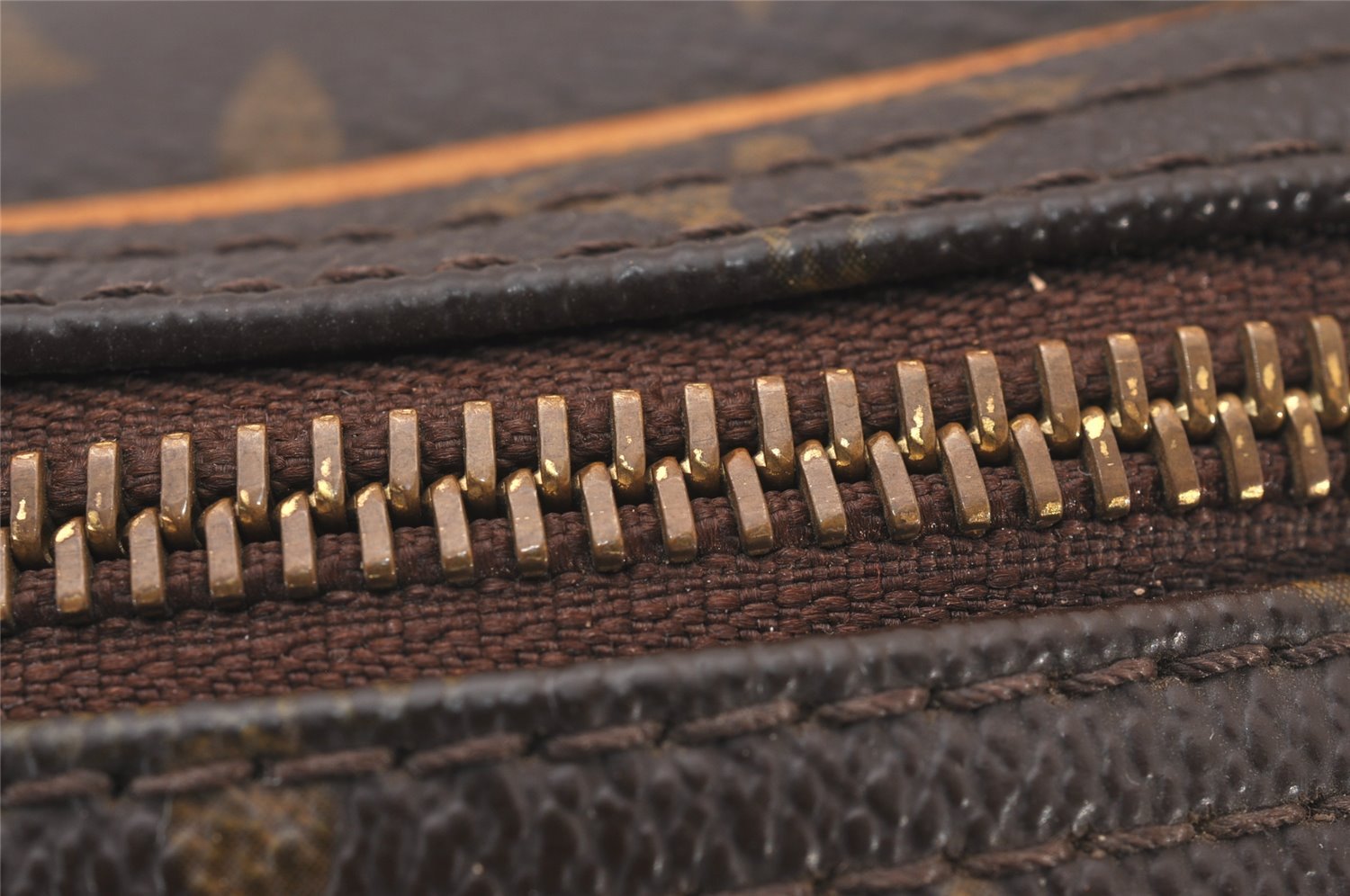 Authentic Louis Vuitton Monogram Reporter PM Shoulder Cross Bag M45254 LV 1113I