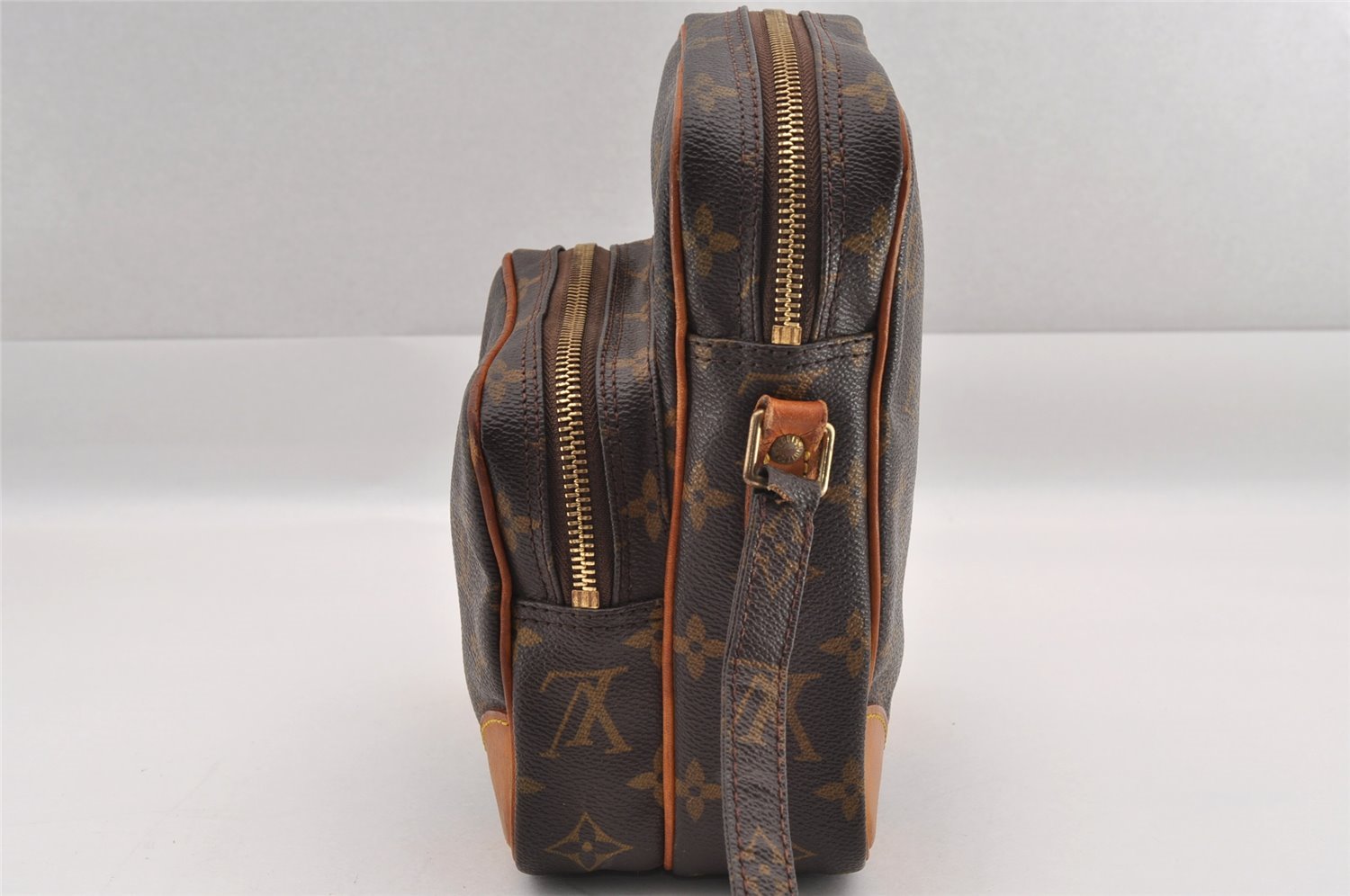 Authentic Louis Vuitton Monogram Amazone Shoulder Cross Bag M45236 Junk 1114I