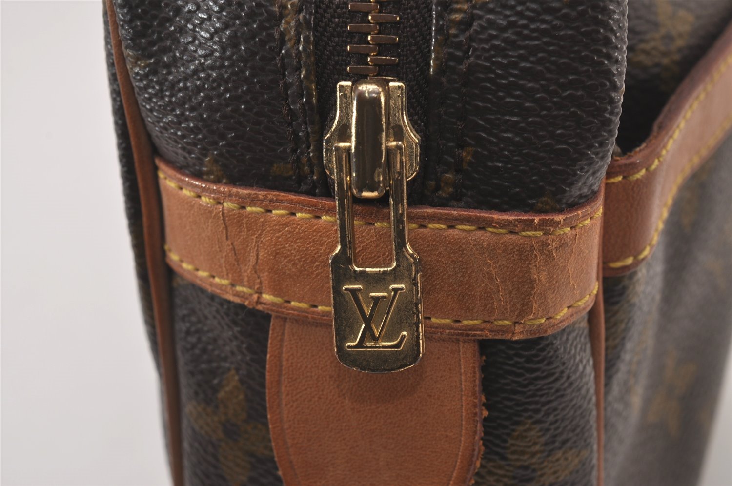 Authentic Louis Vuitton Monogram Compiegne 28 Clutch Hand Bag M51845 LV 1115I