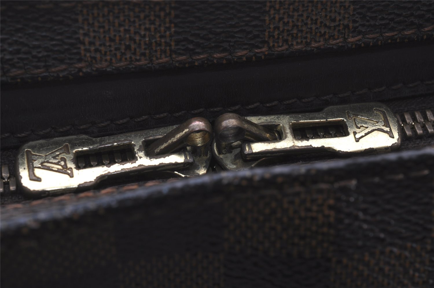 Authentic Louis Vuitton Damier Chelsea Shoulder Tote Bag N51119 LV 1121I