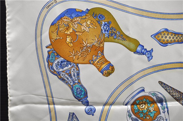 Authentic HERMES Carre 90 Scarf 