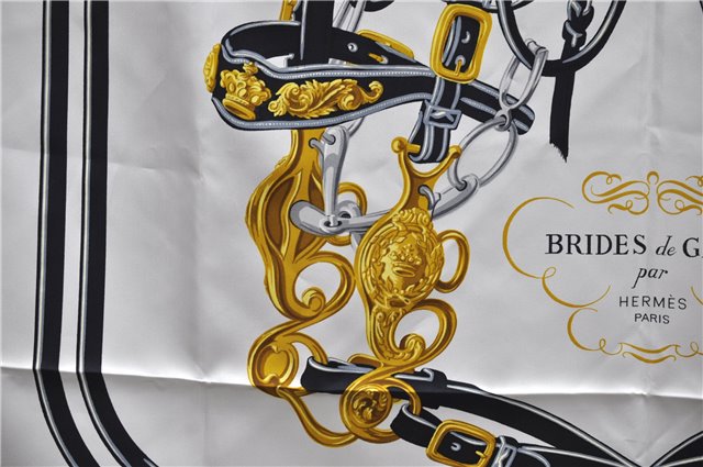 Authentic HERMES Carre 90 Scarf 