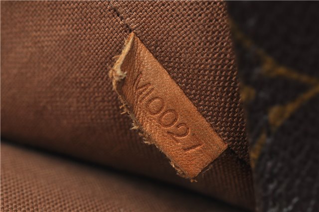 Auth Louis Vuitton Monogram Pochette Bosphore Shoulder Cross Bag M40044 LV 1160G