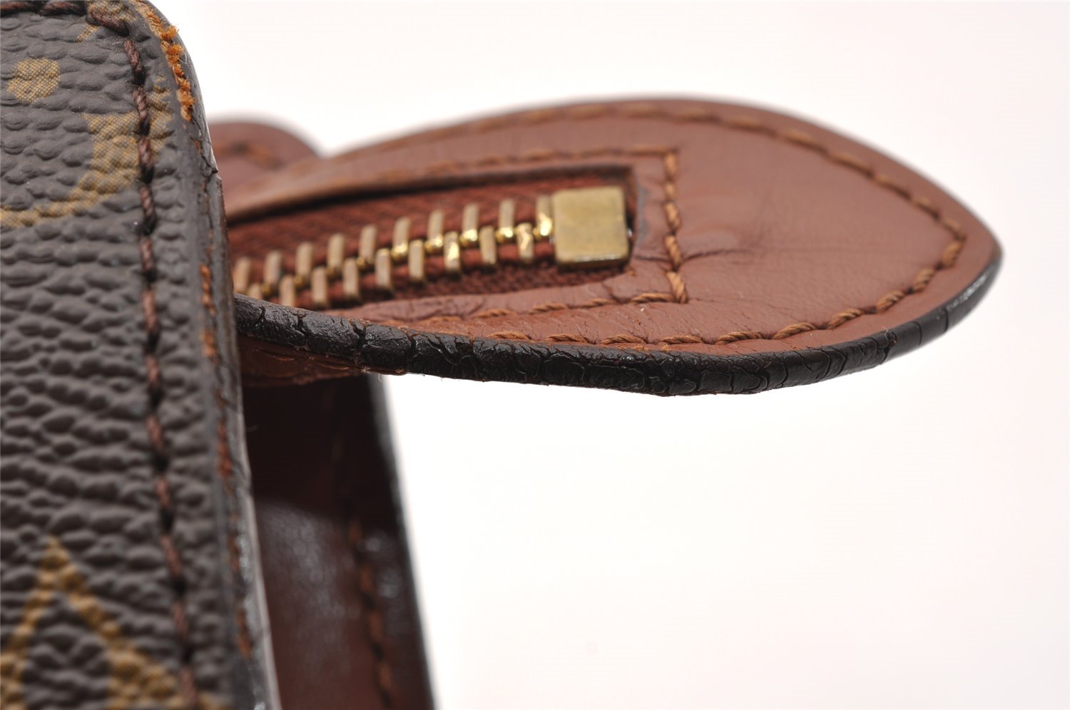 Authentic Louis Vuitton Monogram Pochette Homme Clutch Hand Bag M51795 LV 1172I