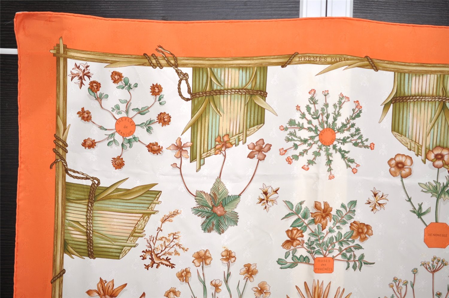 Authentic HERMES Carre 90 Scarf 