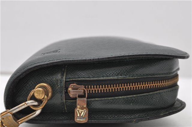 Authentic Louis Vuitton Taiga Baikal Clutch Bag Green M30184 LV 1191D