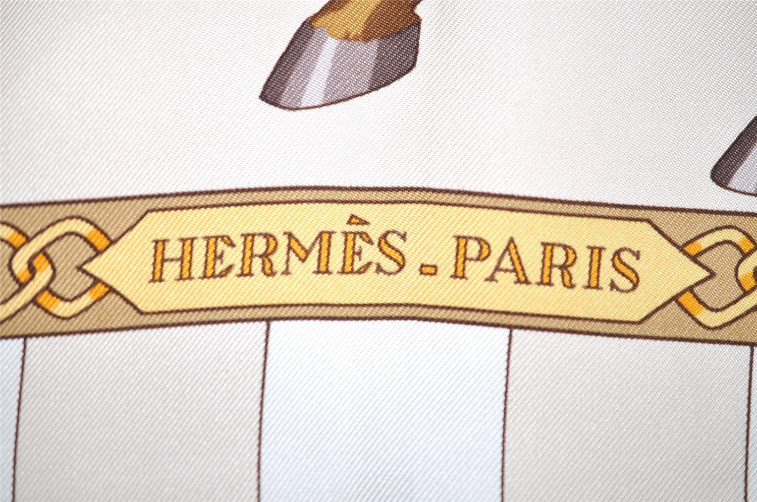 Authentic HERMES Carre 90 Scarf 