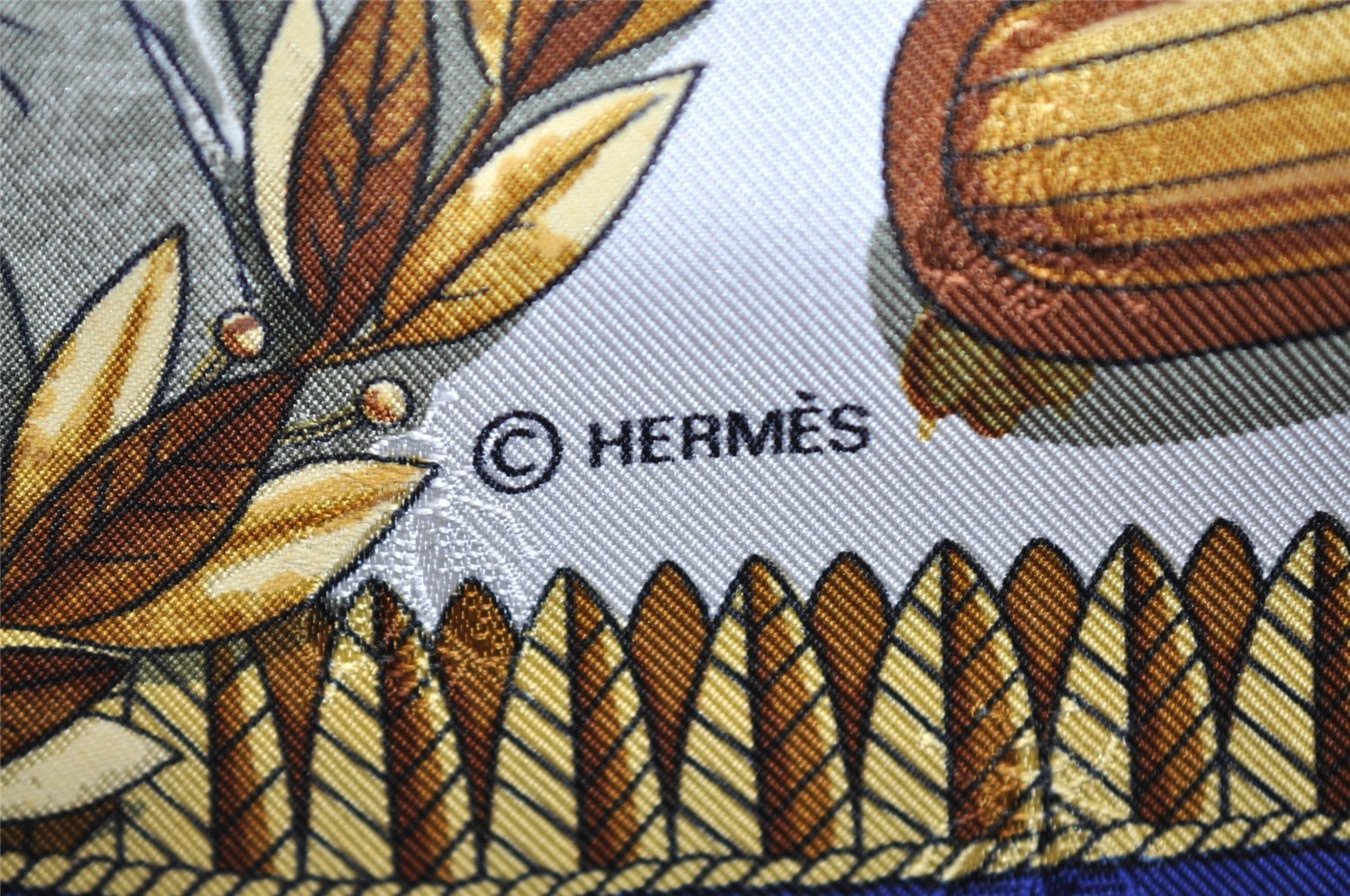 Authentic HERMES Carre 90 Scarf 