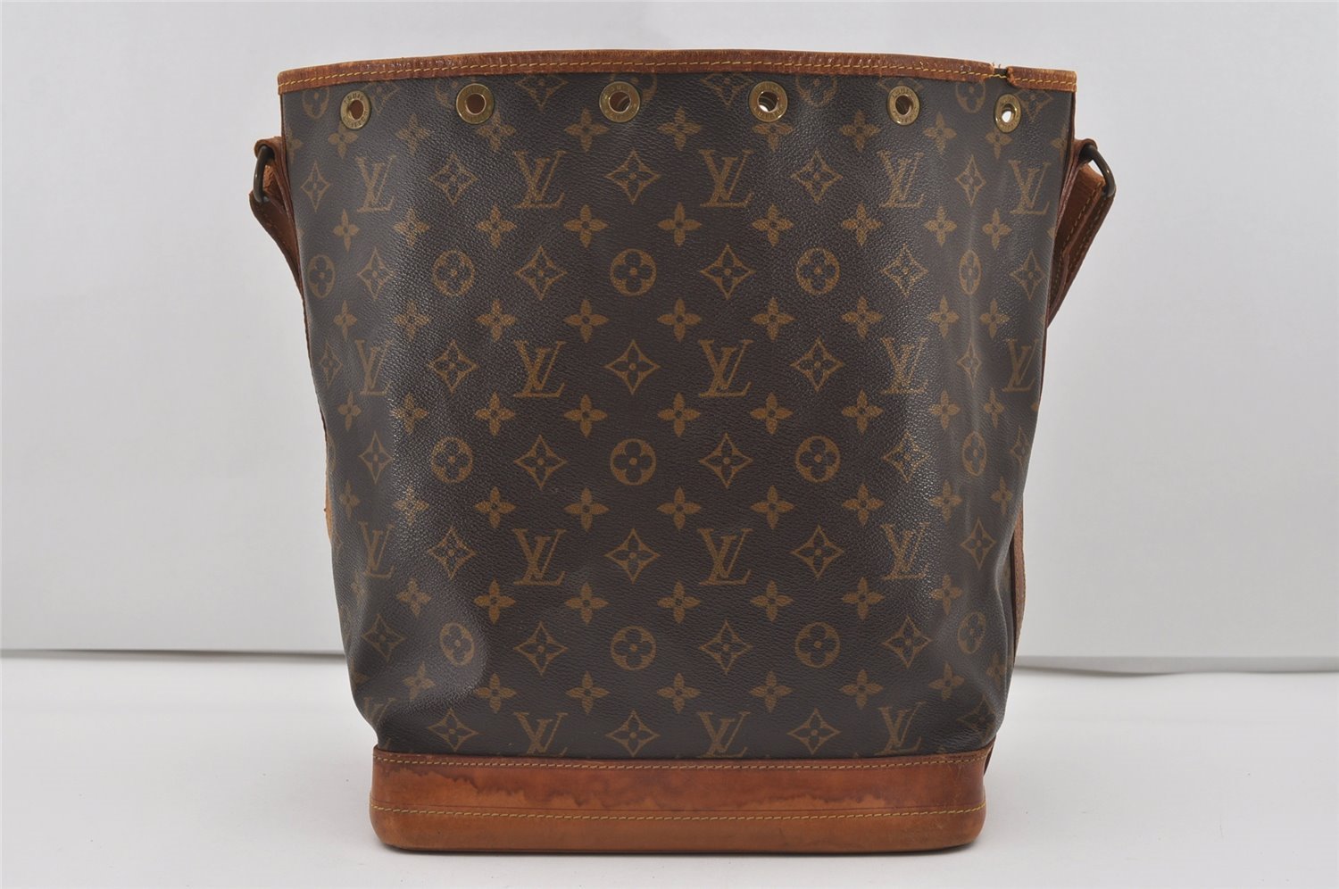 Authentic Louis Vuitton Monogram Noe Shoulder Drawstring Bag M42224 LV 1203I
