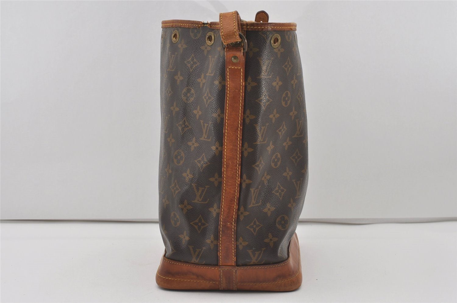 Authentic Louis Vuitton Monogram Noe Shoulder Drawstring Bag M42224 LV 1203I