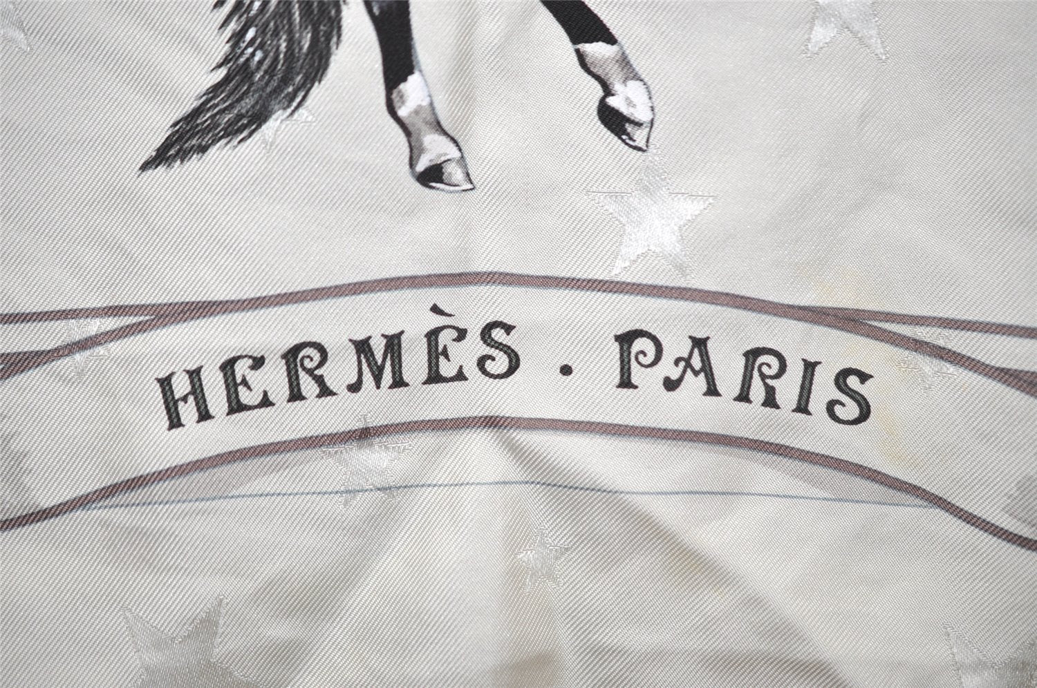 Authentic HERMES Carre 90 Scarf 