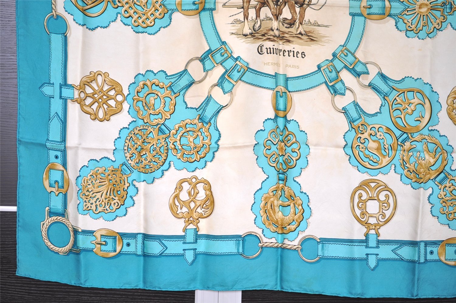 Authentic HERMES Carre 90 Scarf 