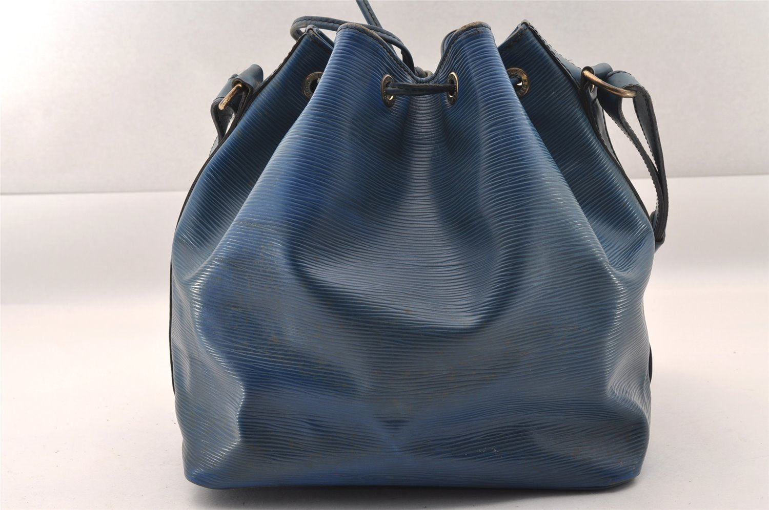 Authentic Louis Vuitton Epi Petit Noe Shoulder Drawstring Bag M44105 Blue 1221I