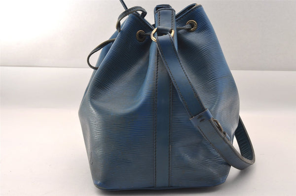 Authentic Louis Vuitton Epi Petit Noe Shoulder Drawstring Bag M44105 Blue 1221I