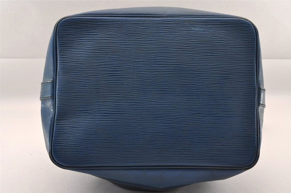 Authentic Louis Vuitton Epi Petit Noe Shoulder Drawstring Bag M44105 Blue 1221I