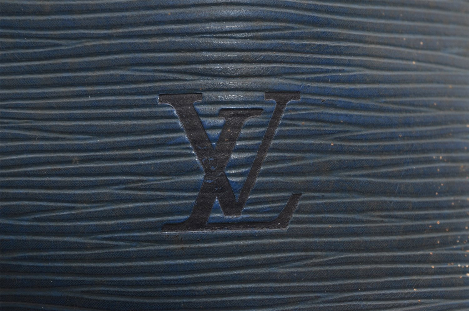 Authentic Louis Vuitton Epi Petit Noe Shoulder Drawstring Bag M44105 Blue 1221I