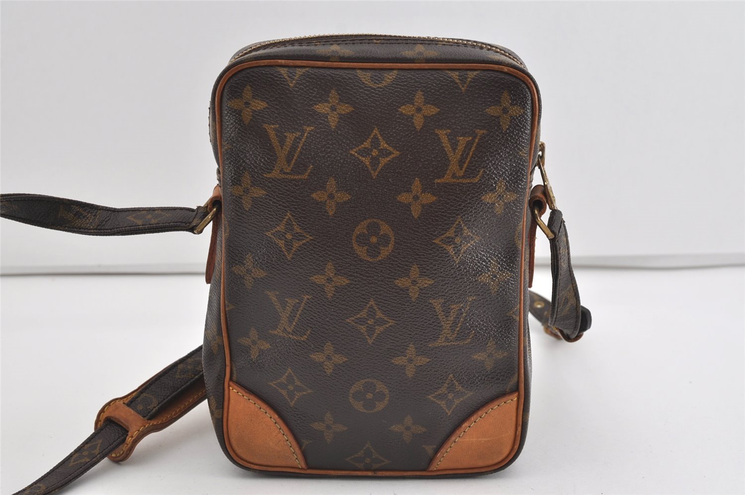 Authentic Louis Vuitton Monogram Amazone Shoulder Cross Body Bag M45236 LV 1235I