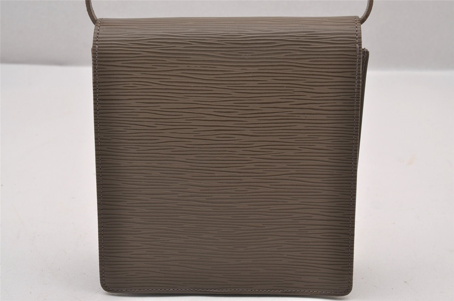 Authentic Louis Vuitton Epi Biarritz Shoulder Bag Purse Gray M5293C LV 1247I