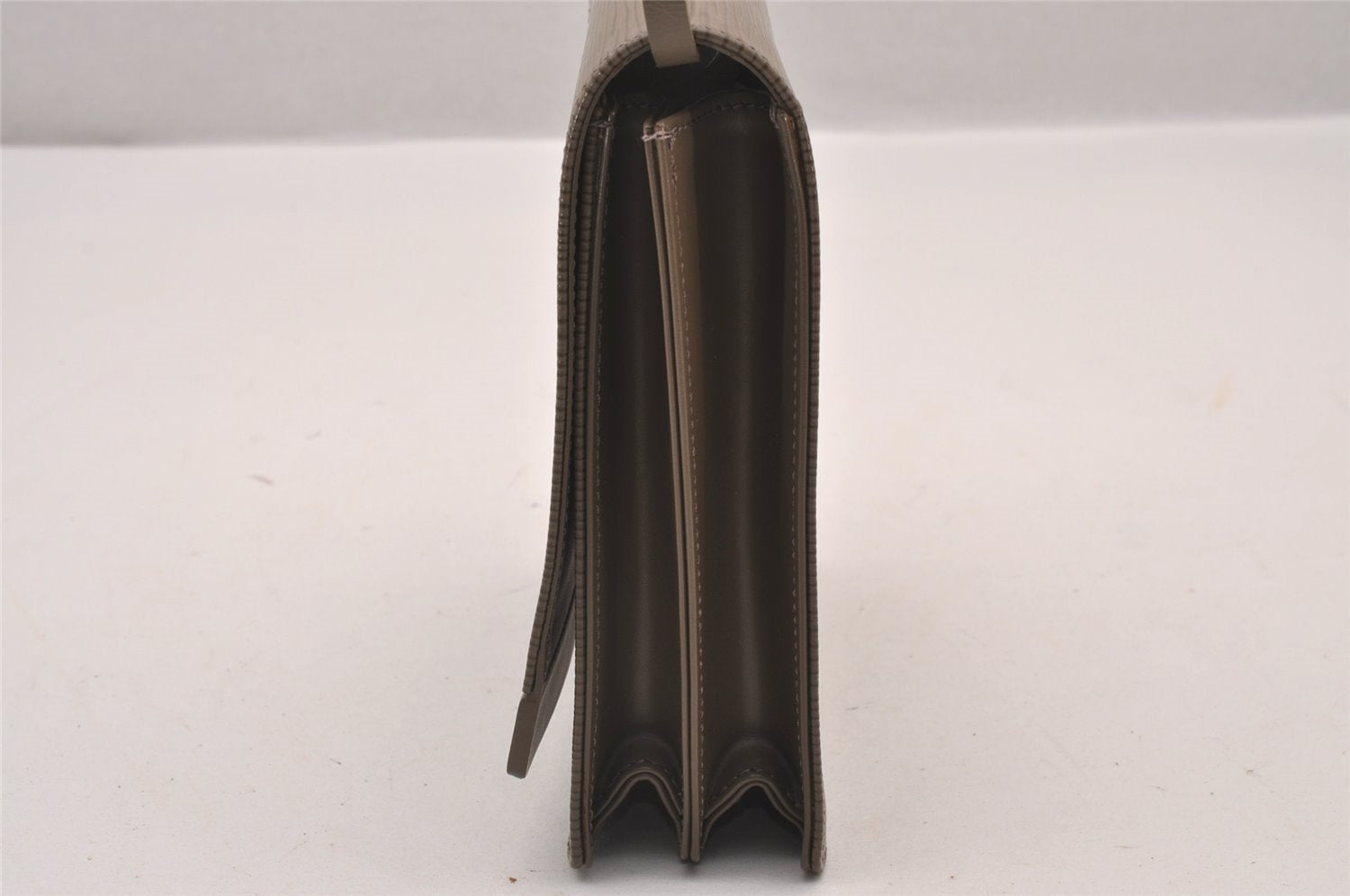 Authentic Louis Vuitton Epi Biarritz Shoulder Bag Purse Gray M5293C LV 1247I