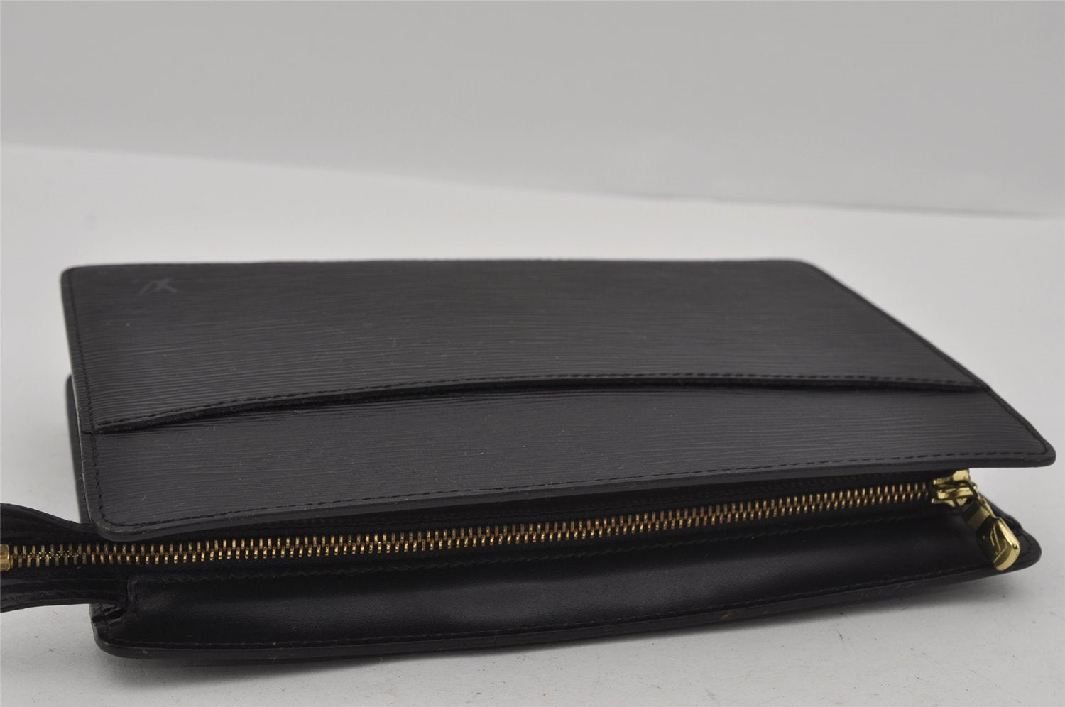 Authentic Louis Vuitton Epi Pochette Homme Clutch Hand Bag Black M52522 LV 1249I