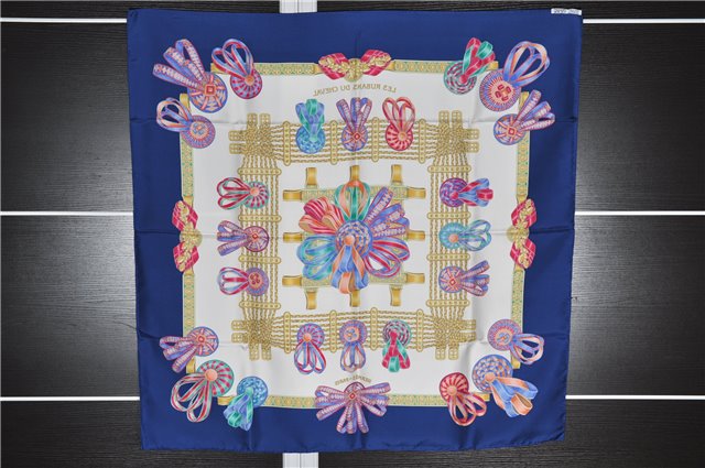 Authentic HERMES Carre 90 Scarf 