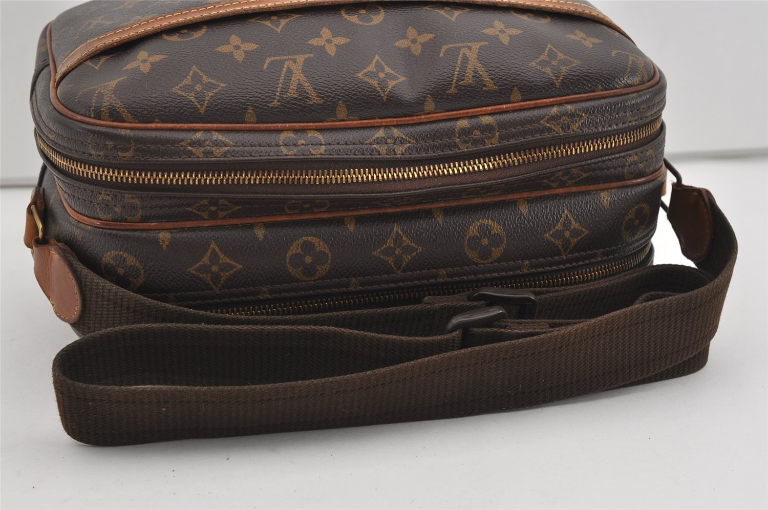 Authentic Louis Vuitton Monogram Reporter PM Shoulder Cross Bag M45254 LV 1264I