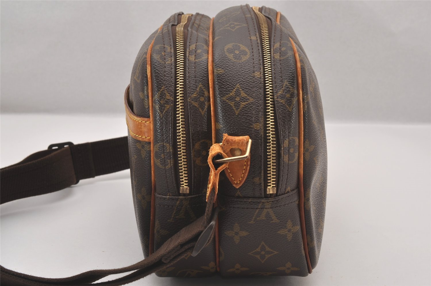 Authentic Louis Vuitton Monogram Reporter PM Shoulder Cross Bag M45254 LV 1272I