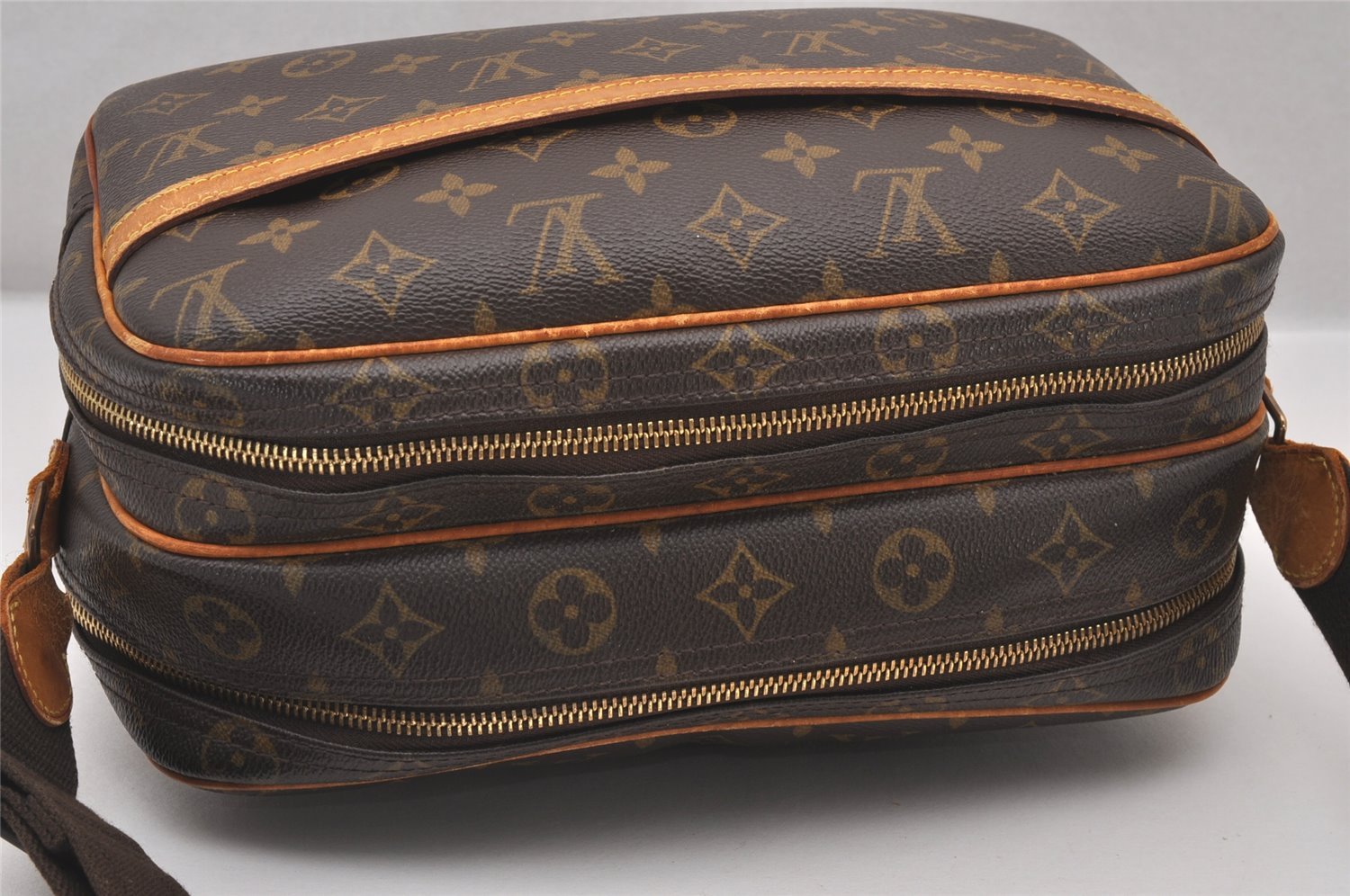 Authentic Louis Vuitton Monogram Reporter PM Shoulder Cross Bag M45254 LV 1272I