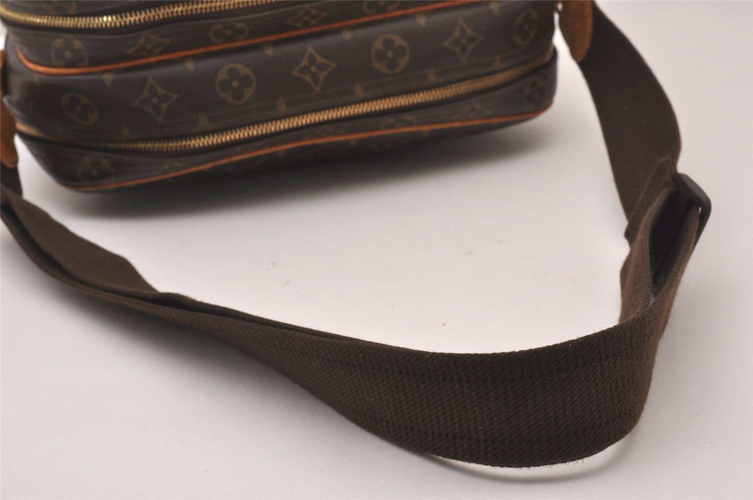 Authentic Louis Vuitton Monogram Reporter PM Shoulder Cross Bag M45254 LV 1272I