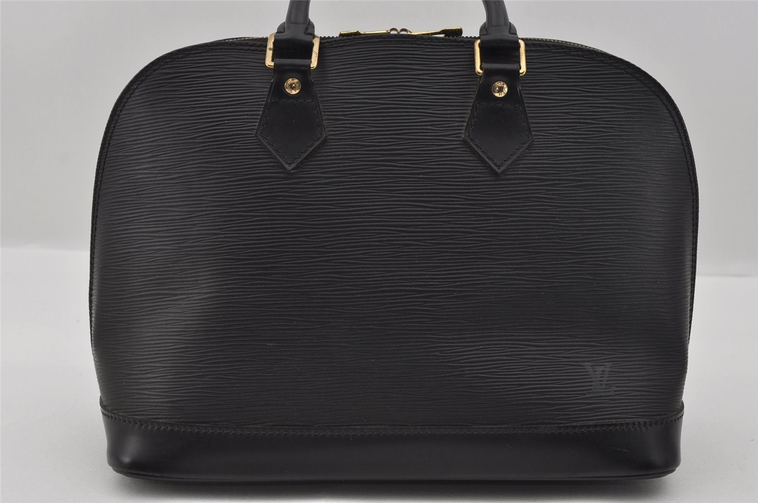 Authentic Louis Vuitton Epi Alma PM Hand Bag Black M40302 LV 1273I