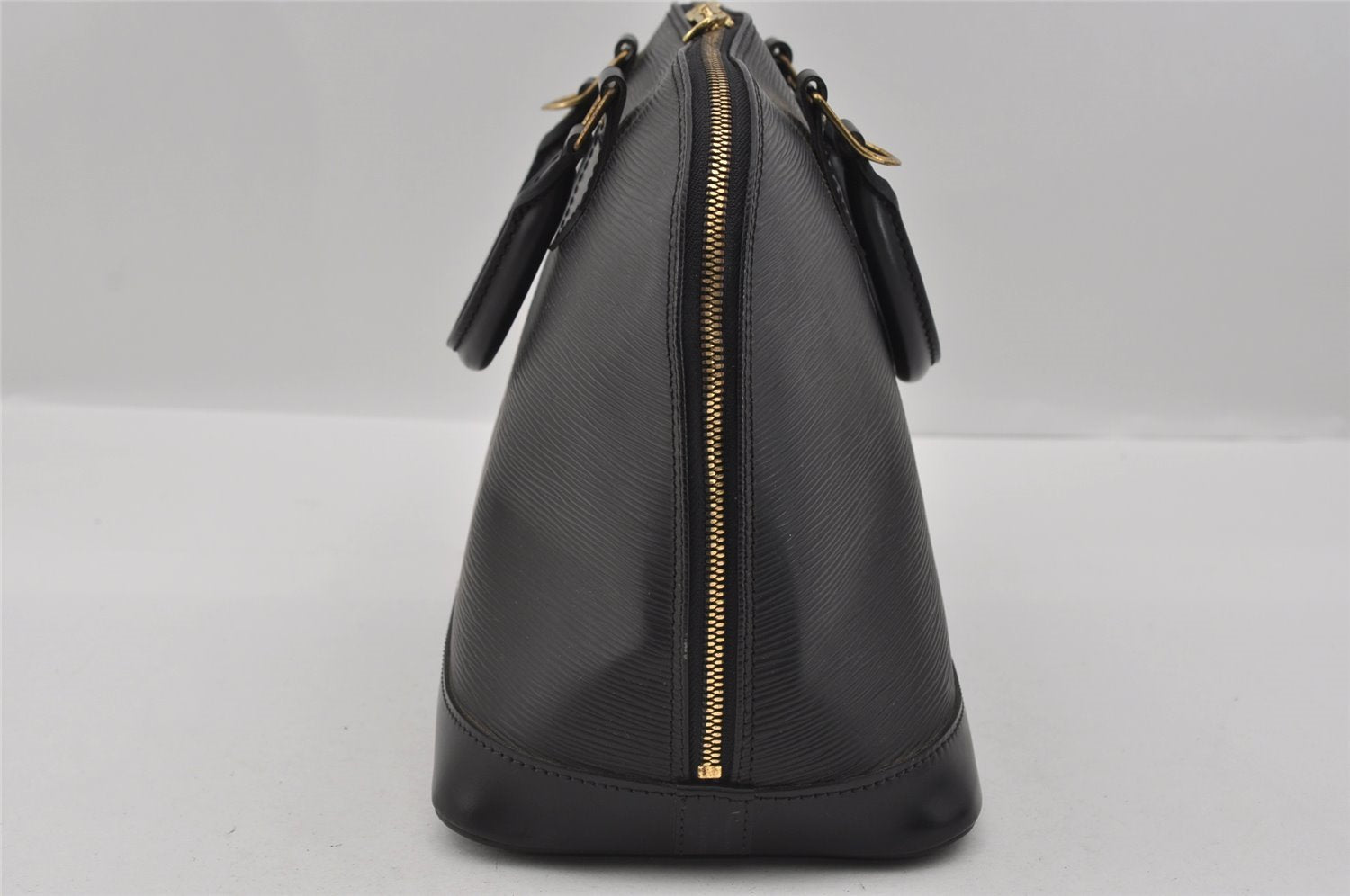 Authentic Louis Vuitton Epi Alma PM Hand Bag Black M40302 LV 1273I
