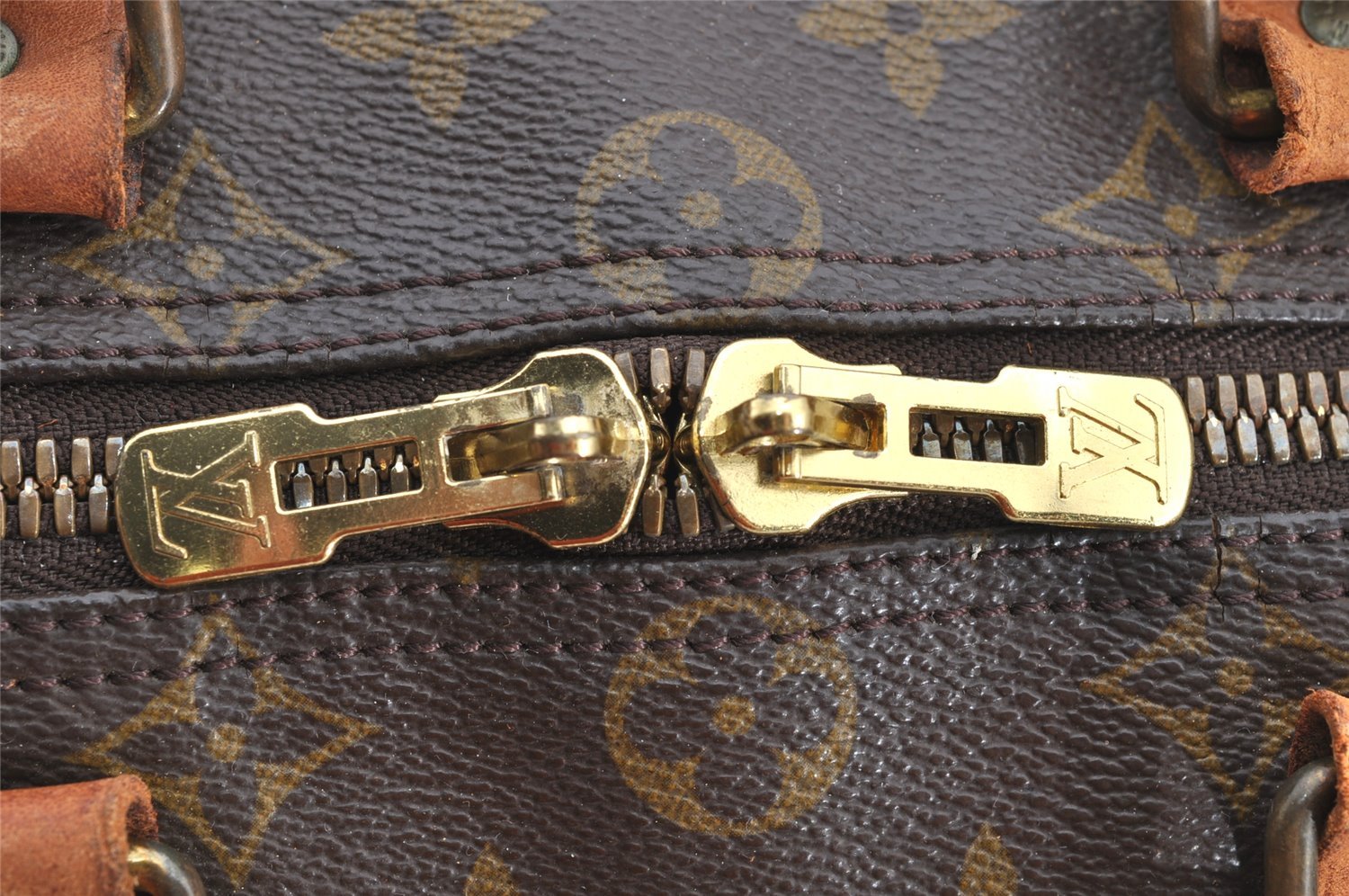 Authentic Louis Vuitton Monogram Keepall 50 Travel Boston Bag M41426 LV 1274I