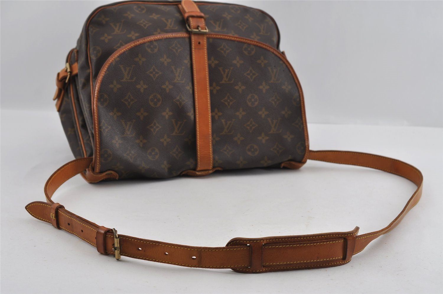 Authentic Louis Vuitton Monogram Saumur 35 Shoulder Cross Bag M42254 LV 1300I