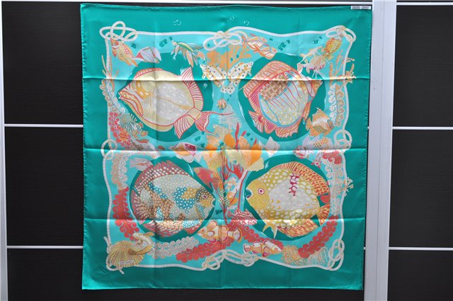 Authentic HERMES Carre 90 Scarf 