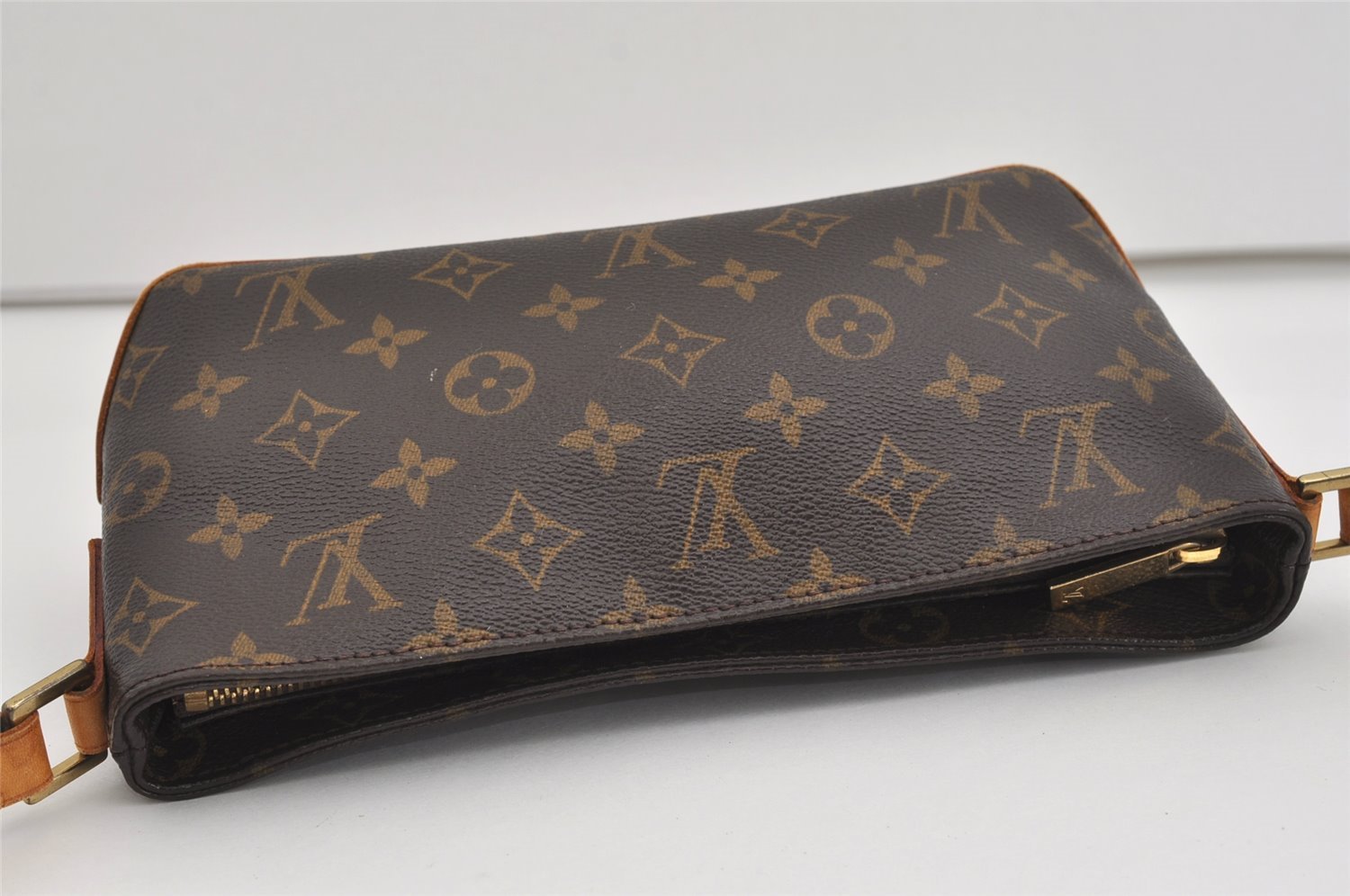 Authentic Louis Vuitton Monogram Trotteur Shoulder Cross Bag M51240 LV 1323I