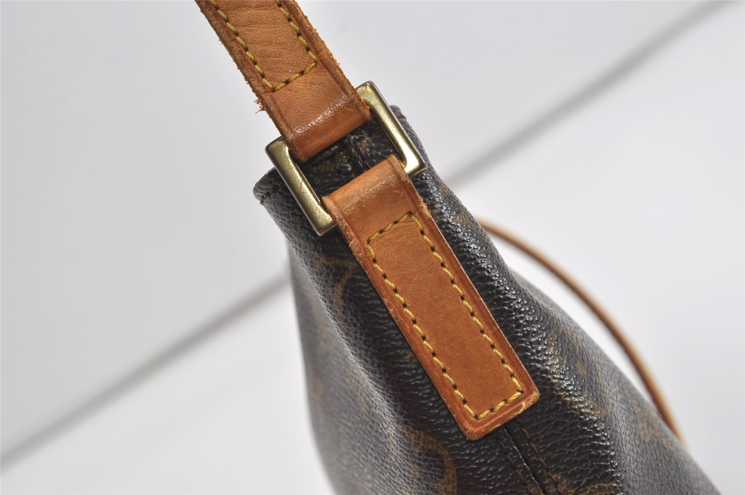 Authentic Louis Vuitton Monogram Trotteur Shoulder Cross Bag M51240 LV 1323I