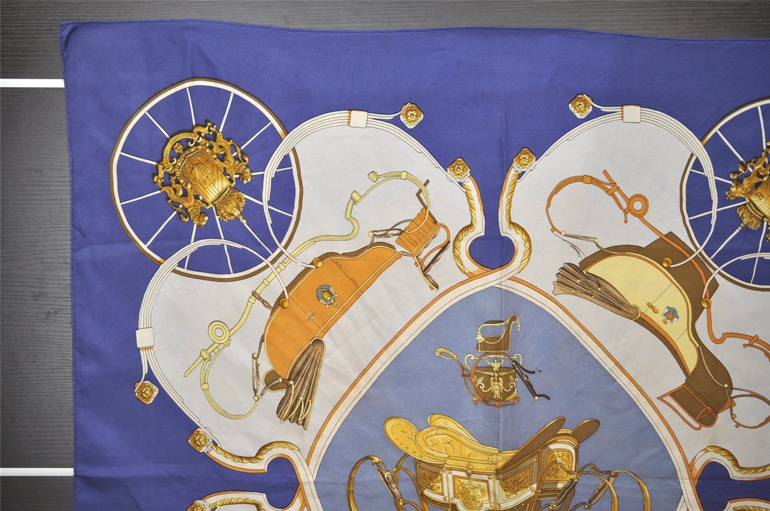 Authentic HERMES Carre 90 Scarf 