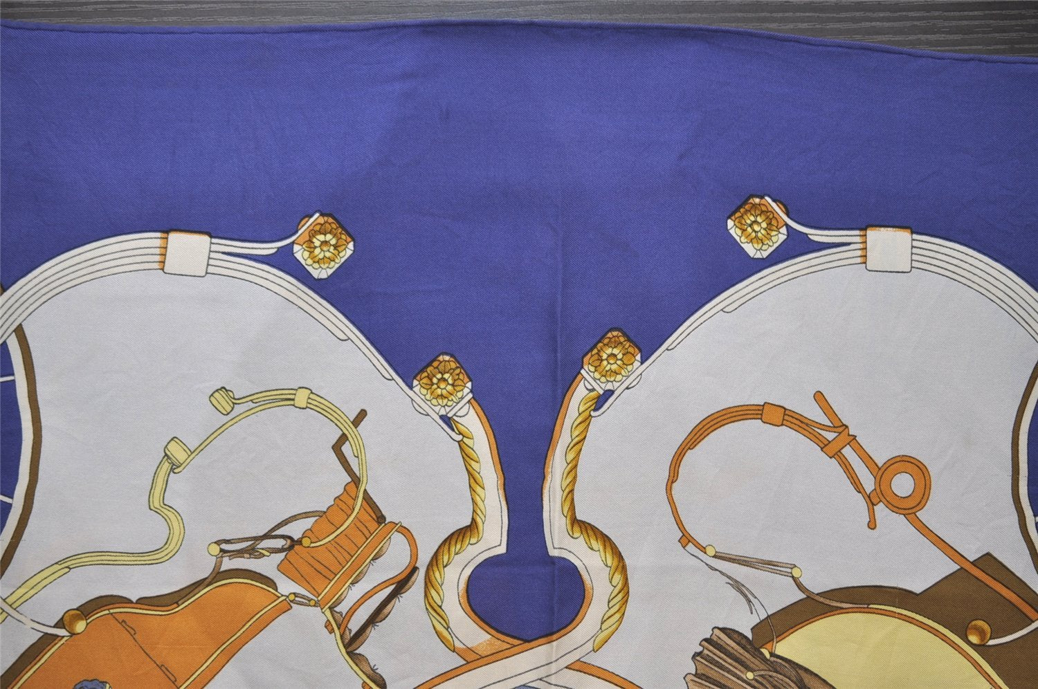 Authentic HERMES Carre 90 Scarf 