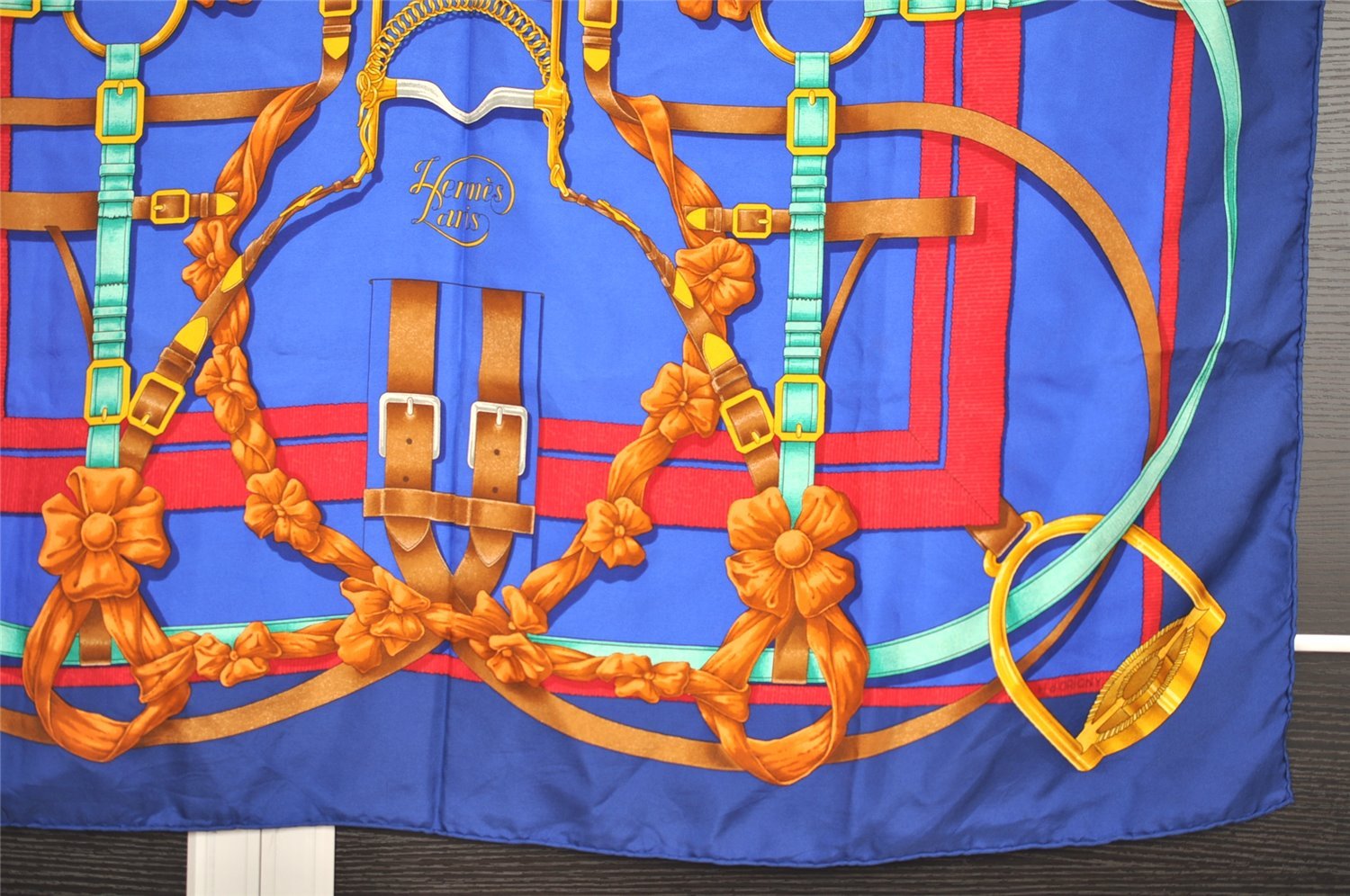 Authentic HERMES Carre 90 Scarf 