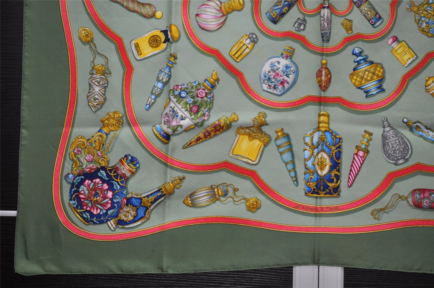 Authentic HERMES Carre 90 Scarf 