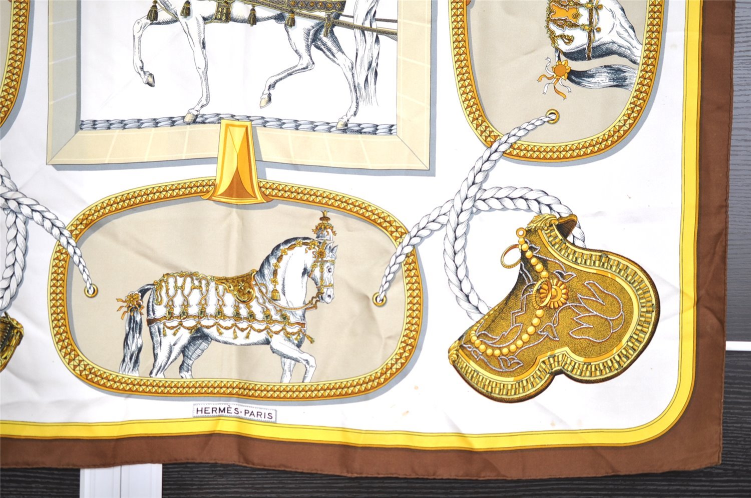 Authentic HERMES Carre 90 Scarf 