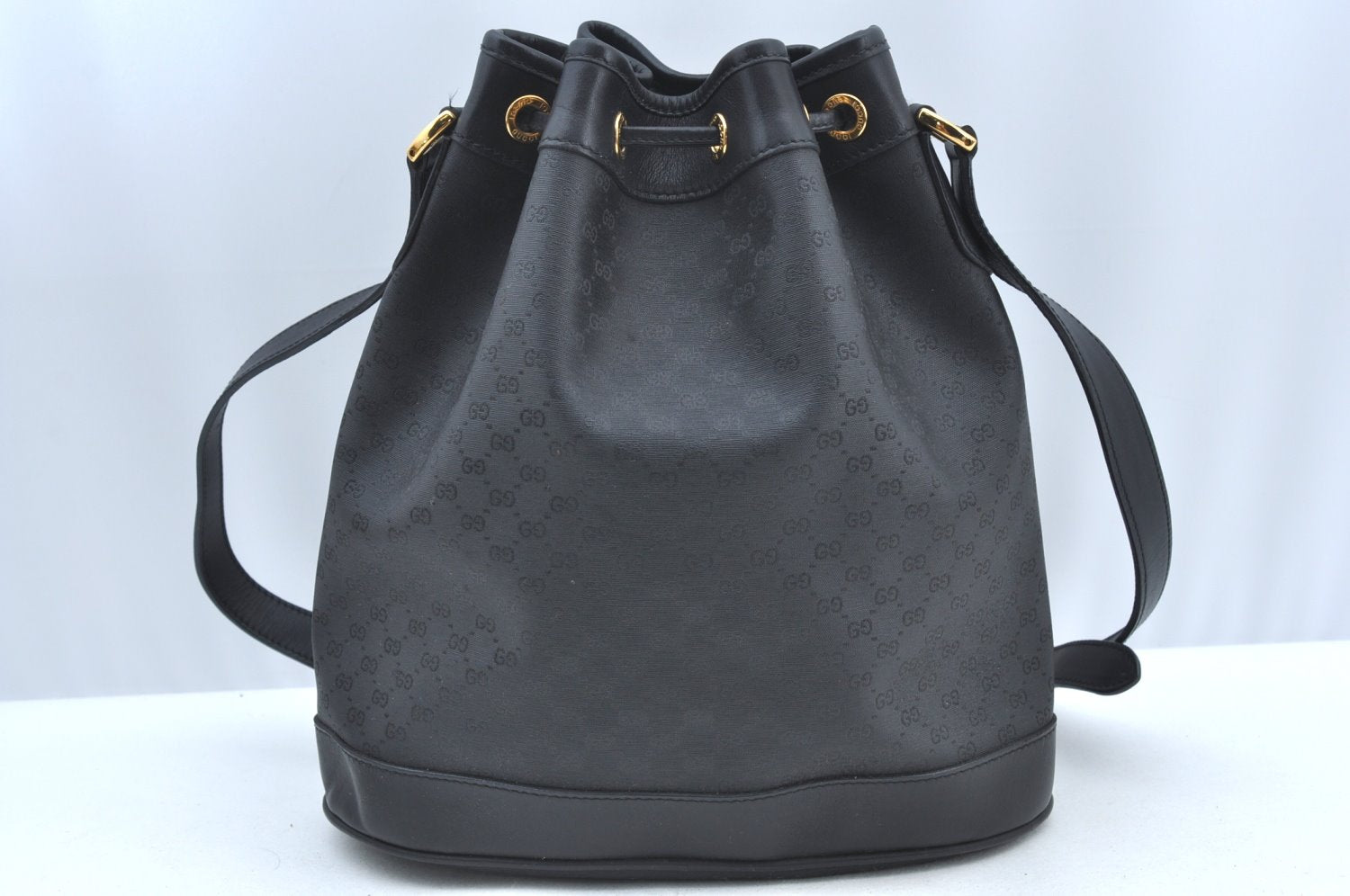 Authentic GUCCI Micro GG PVC Leather Shoulder Cross Body Bag Purse Black 1350H