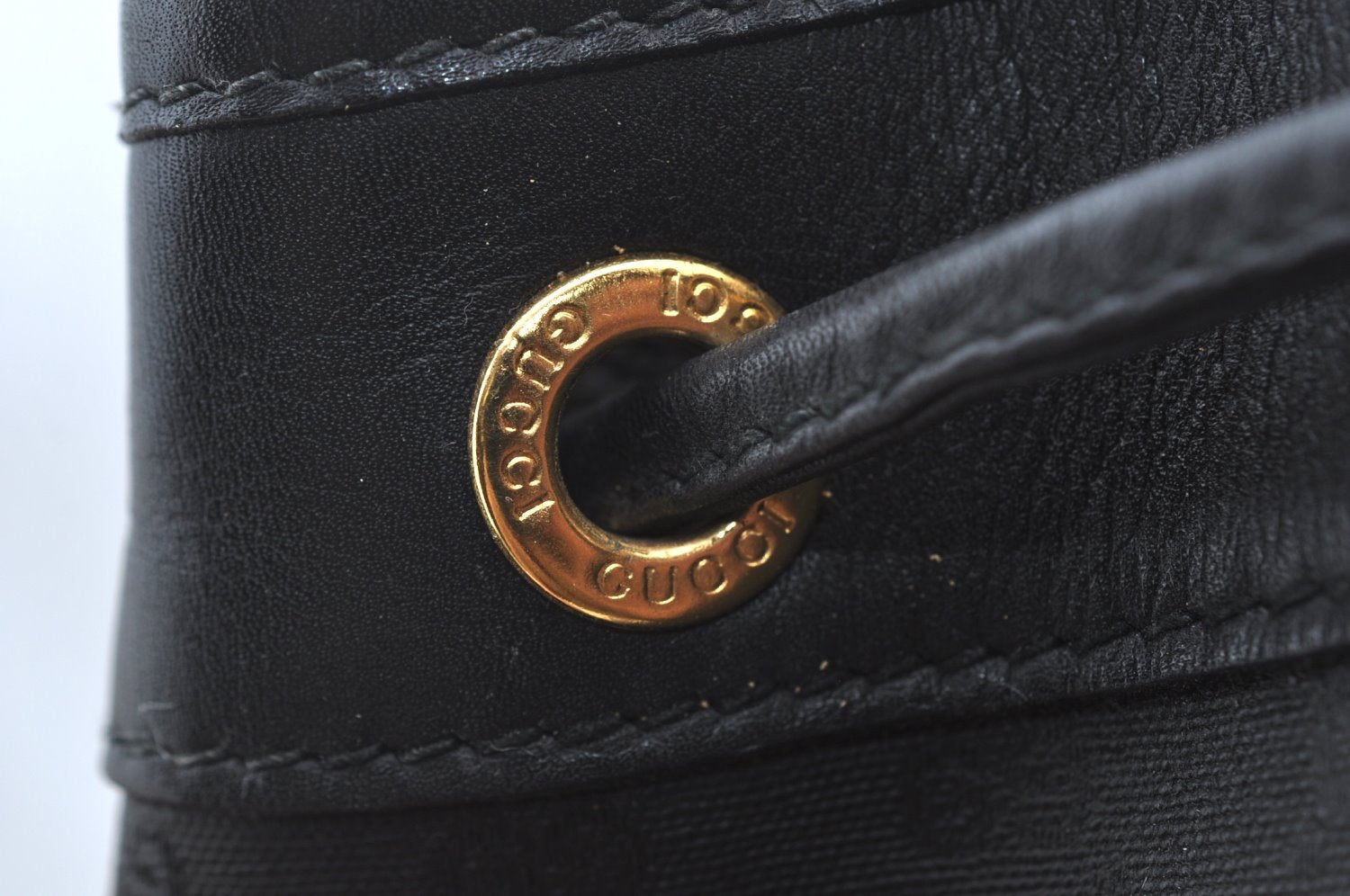 Authentic GUCCI Micro GG PVC Leather Shoulder Cross Body Bag Purse Black 1350H