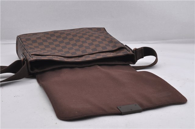Authentic Louis Vuitton Damier District MM Shoulder Cross Bag N41212 LV 1351F