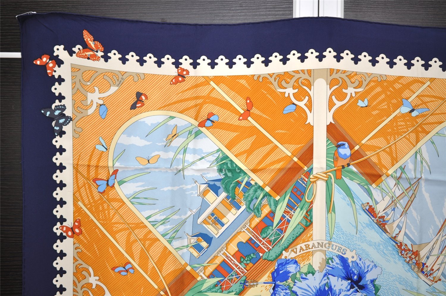 Authentic HERMES Carre 90 Scarf 