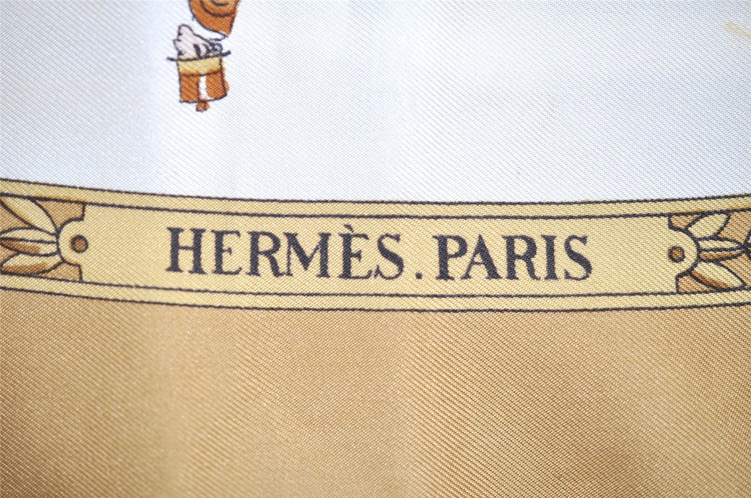 Authentic HERMES Carre 90 Scarf 