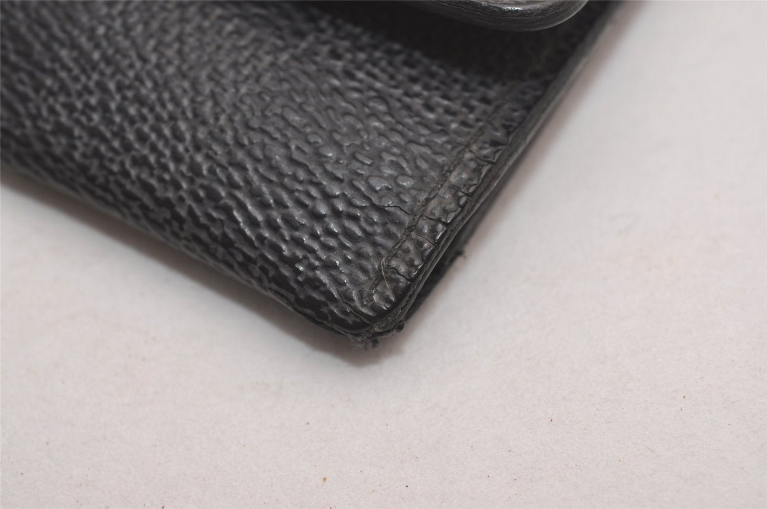 Authentic Louis Vuitton Damier Graphite Multicles 6 Key Case M62662 LV 1368I