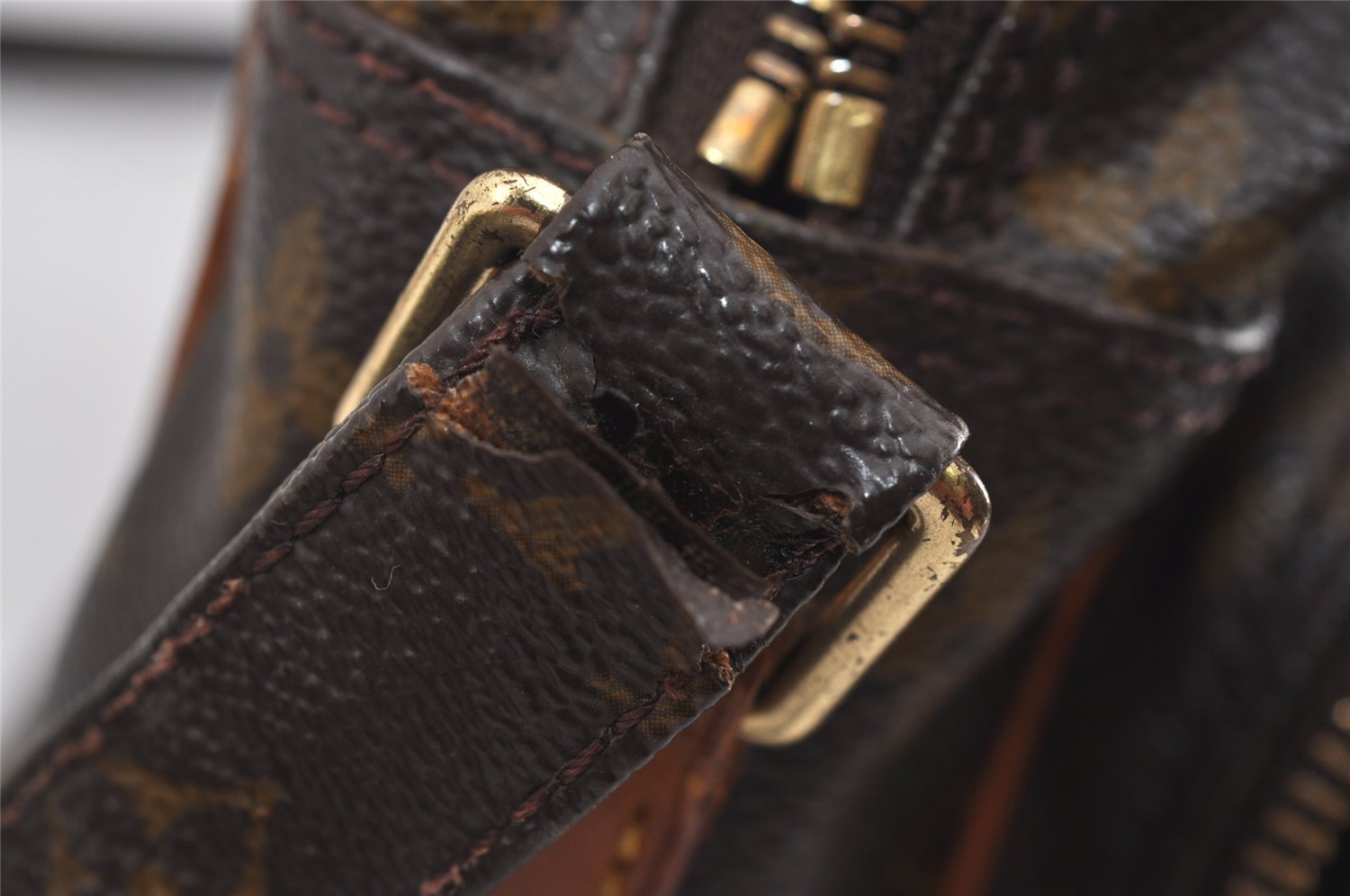 Authentic Louis Vuitton Monogram Nile Shoulder Cross Body Bag M45244 LV 1370I